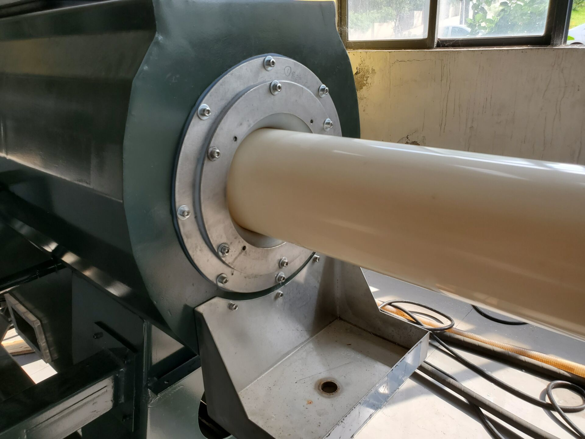 Tuklasin ang Kahusayan sa Paggawa ng PVC Pipe gamit ang Kangju Machinery mula sa China