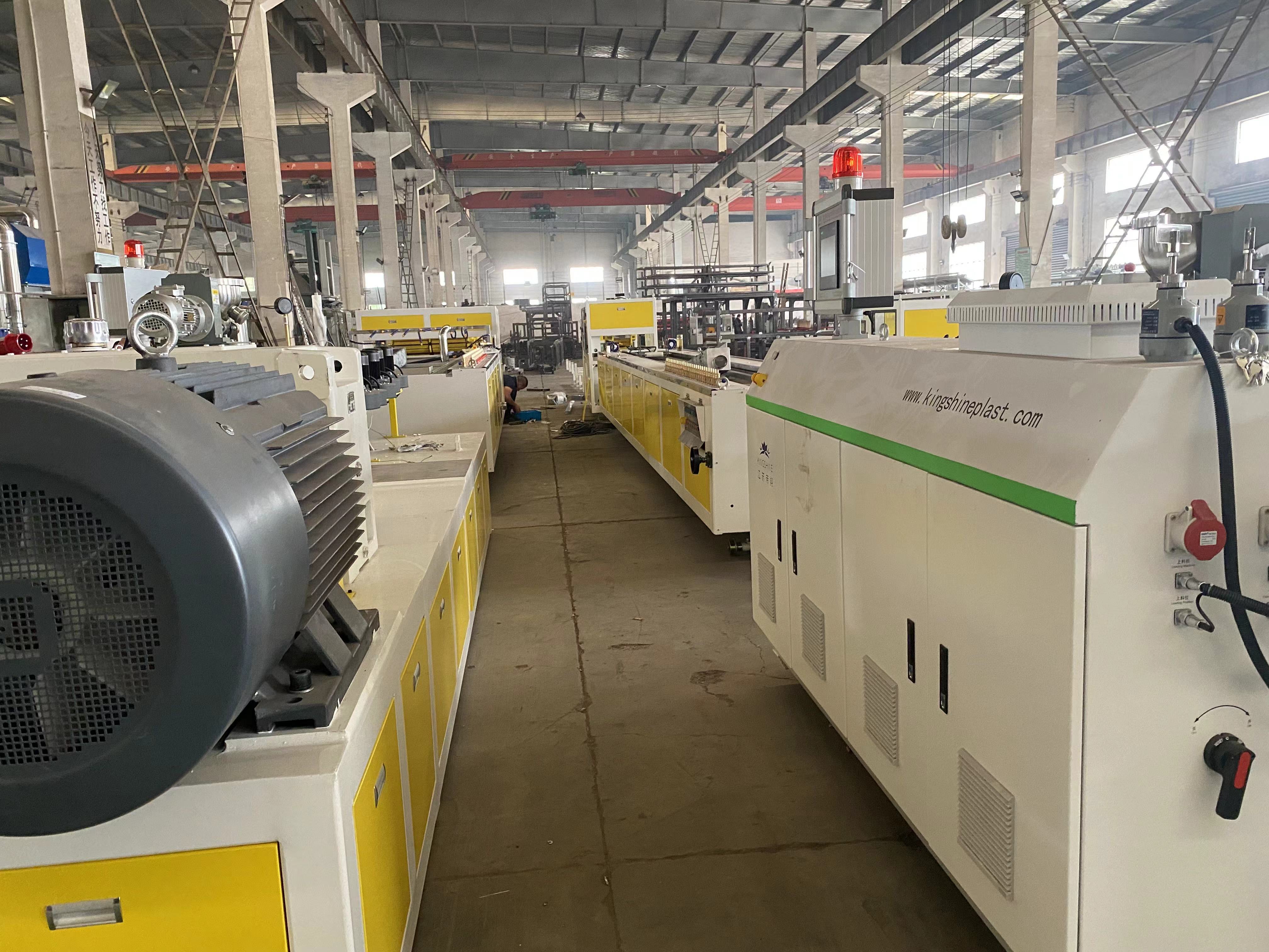 Komposisyon ng mga pantulong na kagamitan ng linya ng produksyon ng extruder